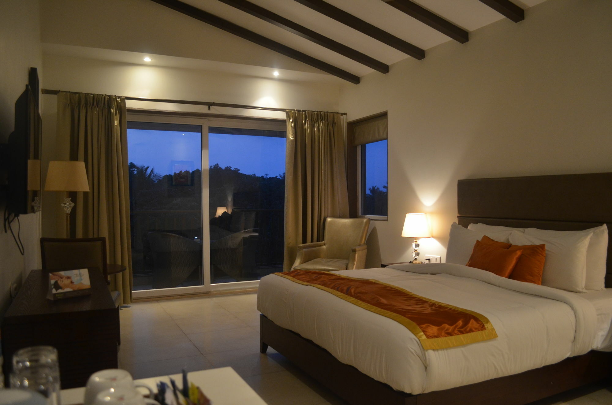 Lemon Tree Hotel Candolim Buitenkant foto